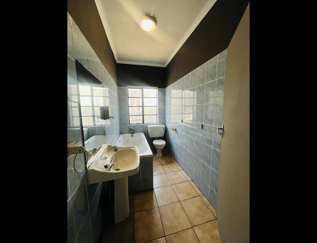 4 BEDROOM HOUSE FOR SALE IN HAZELWOOD
